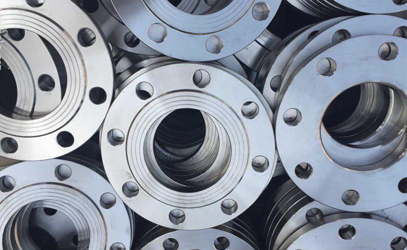 Роль фланцев в трубопроводных системах и ключевые моменты выбора.